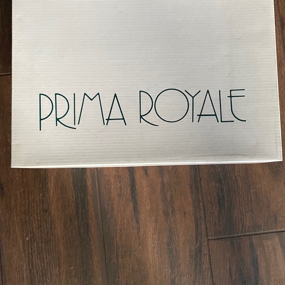 Prima Royale Pumps - Picture 6 of 6